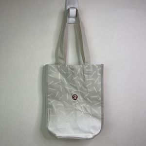 LULULEMON — Reusable Small Tote Gift Bag Logo Print Holiday 2022 Silver Gradient